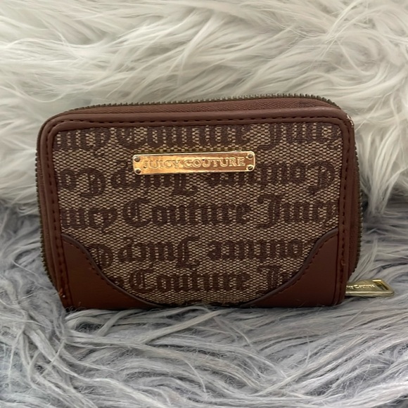 Juicy Couture Handbags - 🎀Juicy Couture Wallet🎀